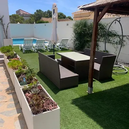 Villamartin 3- Bed Villa, On Ground Floor, Private Pool, Golf Villa *
