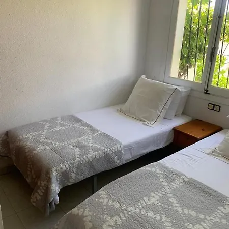 Villamartin 3- Bed Villa, On Ground Floor, Private Pool, Golf Villa *