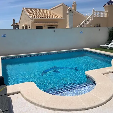 Villa Villamartin 3- Bed Villa, On Ground Floor, Private Pool, Golf *